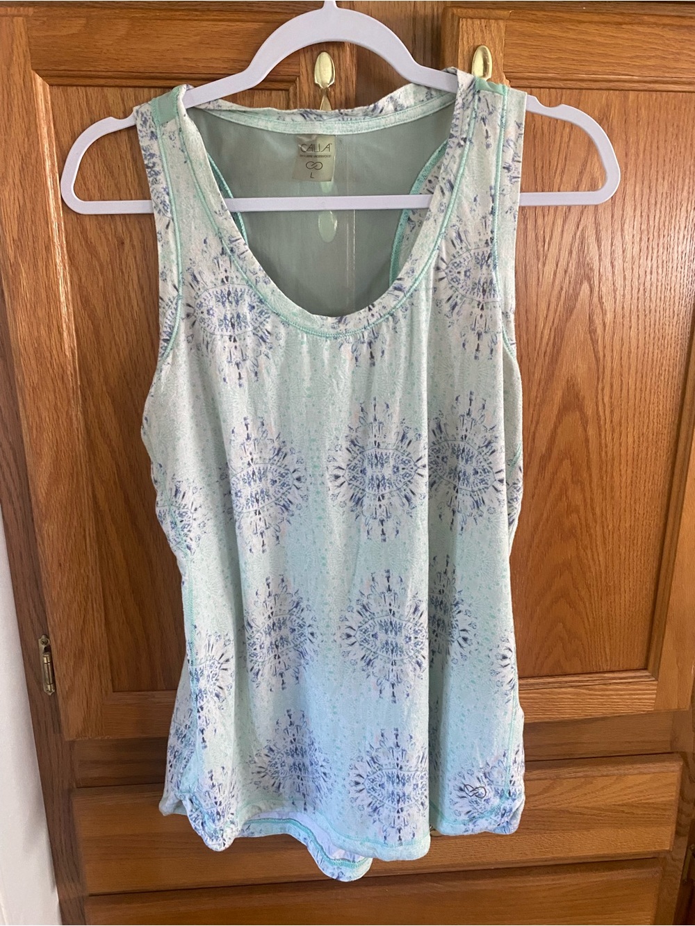 Sleeveless Mint Tank Top with Blue Medallion Print
